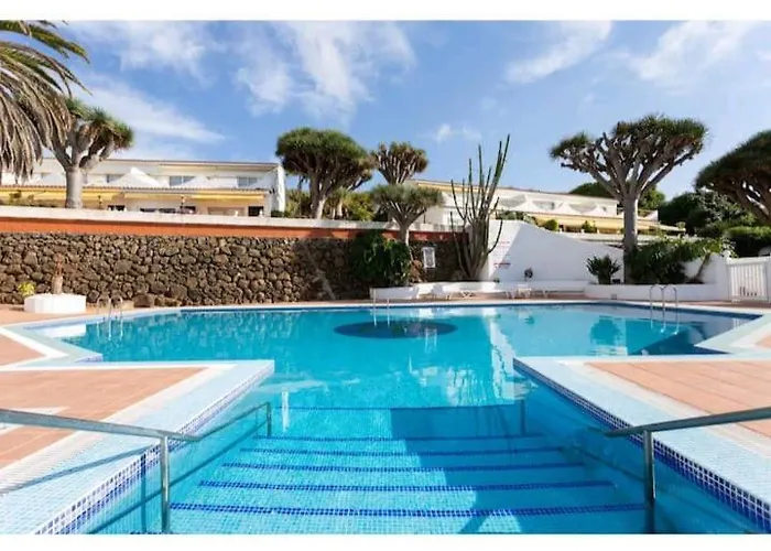 Guanche Bay 圣克鲁斯-德特内里费